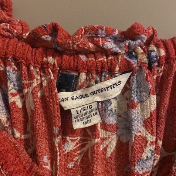 American Eagle Outfitters Red Floral Off The Shoulder Top Size Large NWOT - Picture 3 of 8